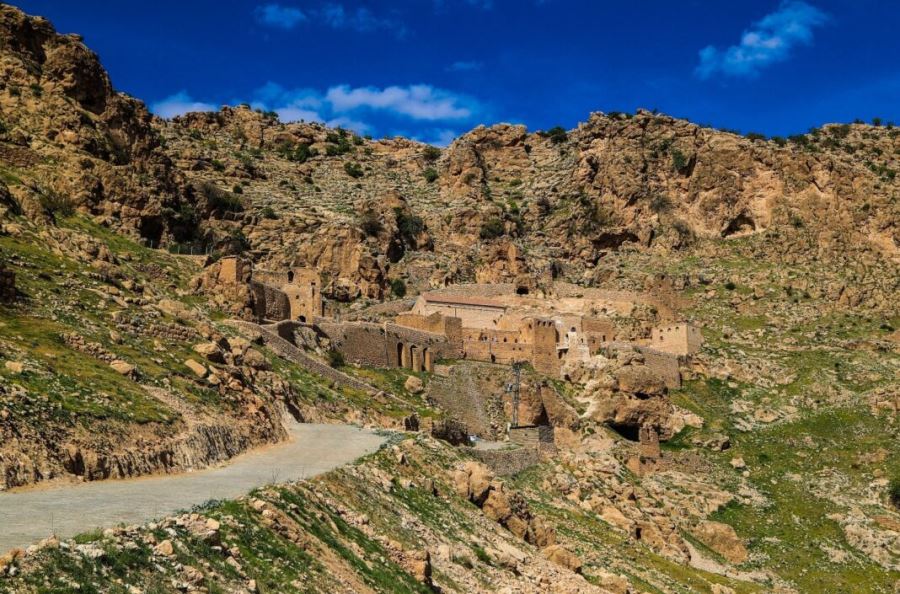 Bagok Dağı’nın kalbindeki Mor Evgin Manastırı