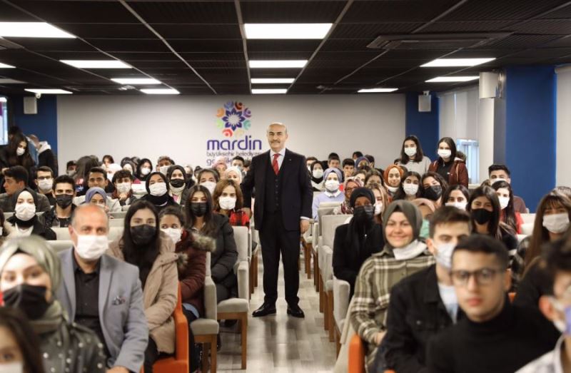 Mardin Valisi Demirtaş, Gençlerle Bir Araya Geldi