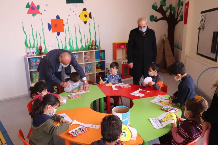 Zor günler geçiren kırtasiye sektörü yüz yüze eğitimi bekliyor