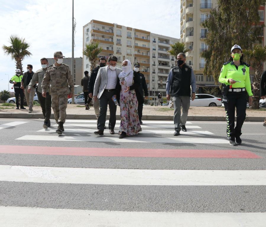 “Yaya Önceliği Kırmızı Çizgimizdir, Trafikte Yaya Önceliği”