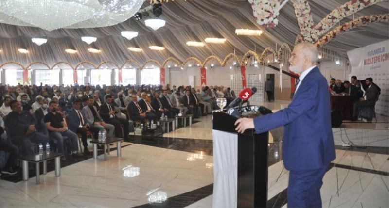 Karamollaoğlu, partisinin Kızıltepe İlçe Kongresi’ne katıldı