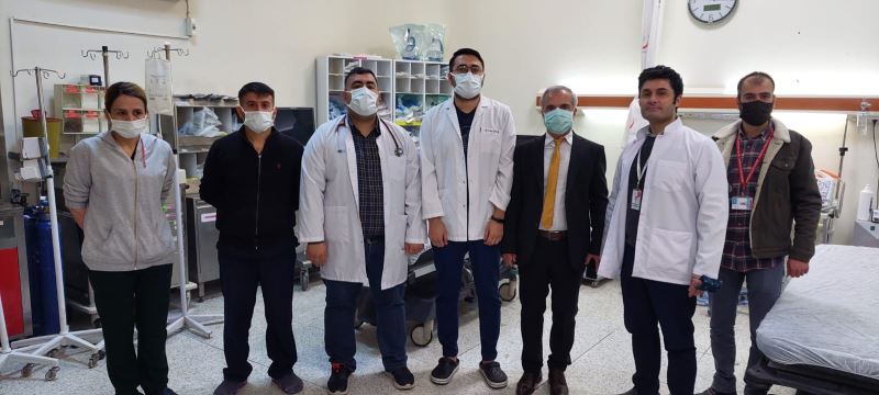Kızıltepe Devlet Hastanesi’nde ilk defa bir hastaya geçici kalp pili takıldı