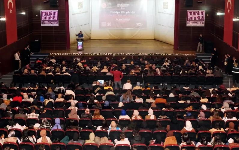 Türkiye Ombudsmanı Malkoç Üniversite Öğrencileriyle Buluştu