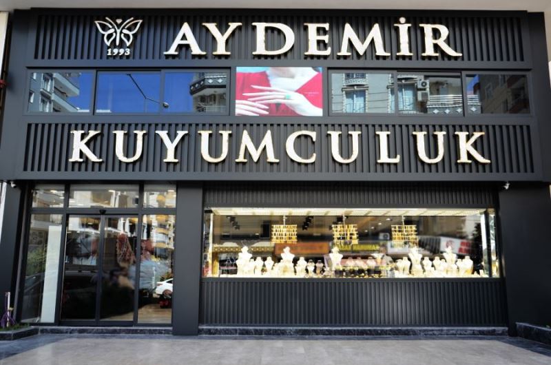 Aydemir Kuyumculuk 3.şubesini toki de açtı