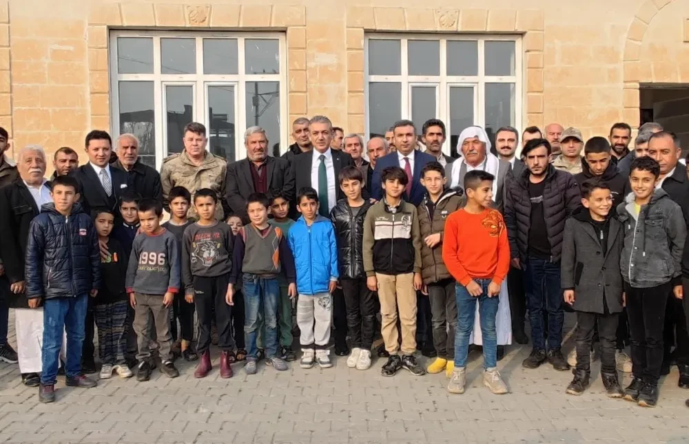 Mardin Valisi Tuncay Akkoyun’un kırsal mahalle ziyaretleri sürüyor