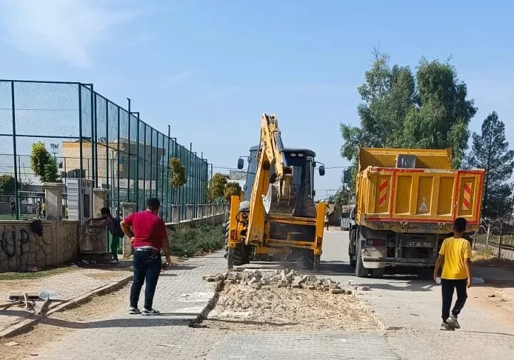 Kızıltepe İlçesinde Yol Çalışmaları Devam Ediyor