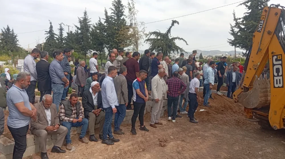 Adana’da trafik kazasında ölen tarım işçileri Kızıltepe’de toprağa verildi