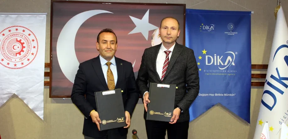 Mardin Yazılımcı Girişimcilik ve E-Spor Merkezi Genç Ofisi Projesi için sözleşme imzalandı