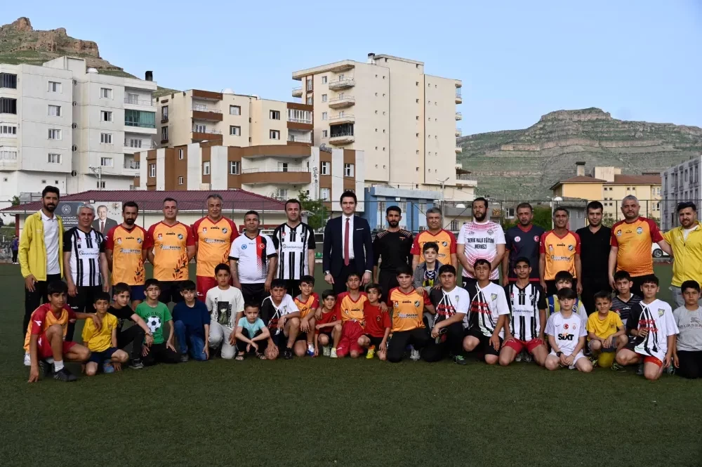 Öğrencilerle Daire Amirleri futbol Maçı yaptılar