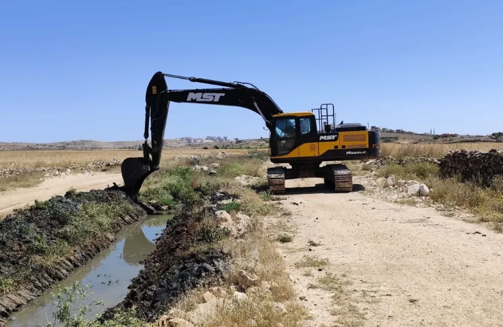 Midyat’ta 10 Kilometrelik Derede Islah ve Temizlik Çalışması