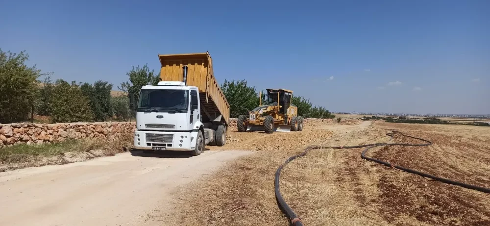 Yol çalışmaları devam ediyor