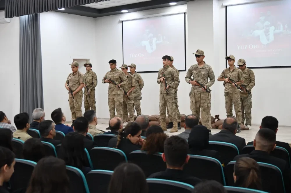 Derik’te Çanakale Zaferini kutlama ve Şehitleri anma programı düzenlendi