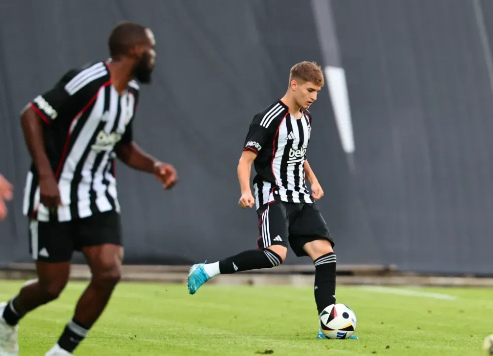 Mardinli Genç Mustafa Azem Yortaç, Beşiktaş’ta A Takım Yolunda